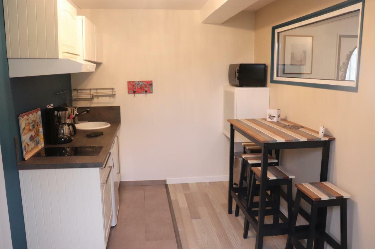 Villa Des Sables Avec 1 Studio Pour 2 Personnes Pouvant Etre Complete Par Une Chambre Avec Sa Salle De Bain Et Wc Si 4 Personnes Cabourg Luaran gambar