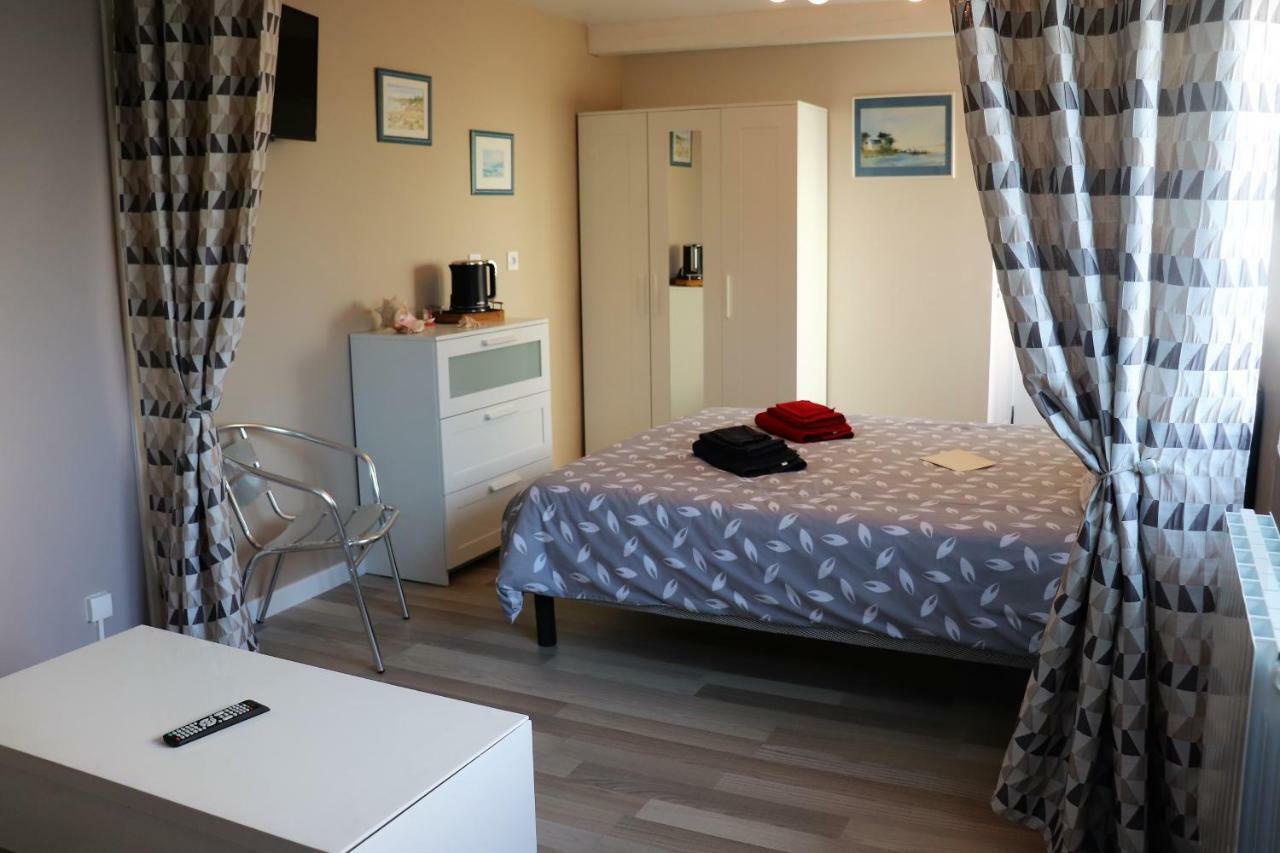 Villa Des Sables Avec 1 Studio Pour 2 Personnes Pouvant Etre Complete Par Une Chambre Avec Sa Salle De Bain Et Wc Si 4 Personnes Cabourg Luaran gambar